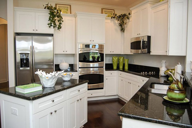 White Shaker Kitchen with Stainless Steel Appliances